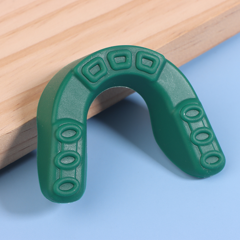 シリコーン歯プロテクター夜の睡眠マウスガードトレイラグビー空 - Dental Guard Night のレビューと価格