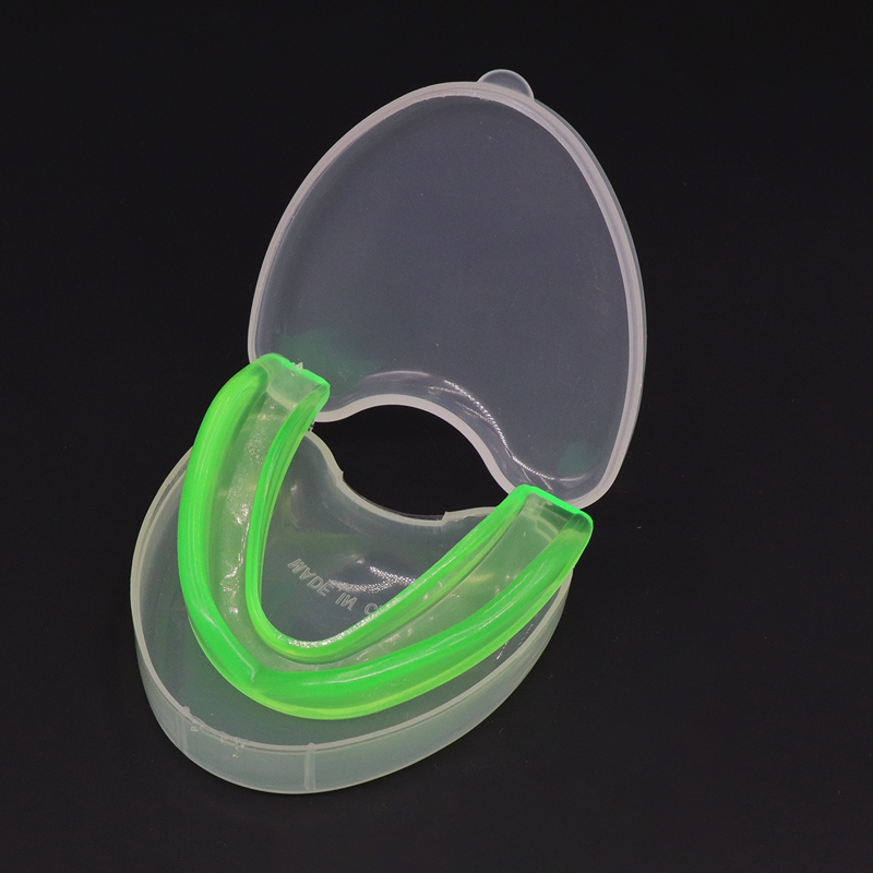 COYOCO スポーツ歯シリコーンマウスガードボクシングプロ - Dental Guard Night のレビューと価格